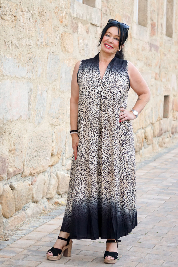 Langes Kleid mit Leo Print und Farbverlauf, schwarz