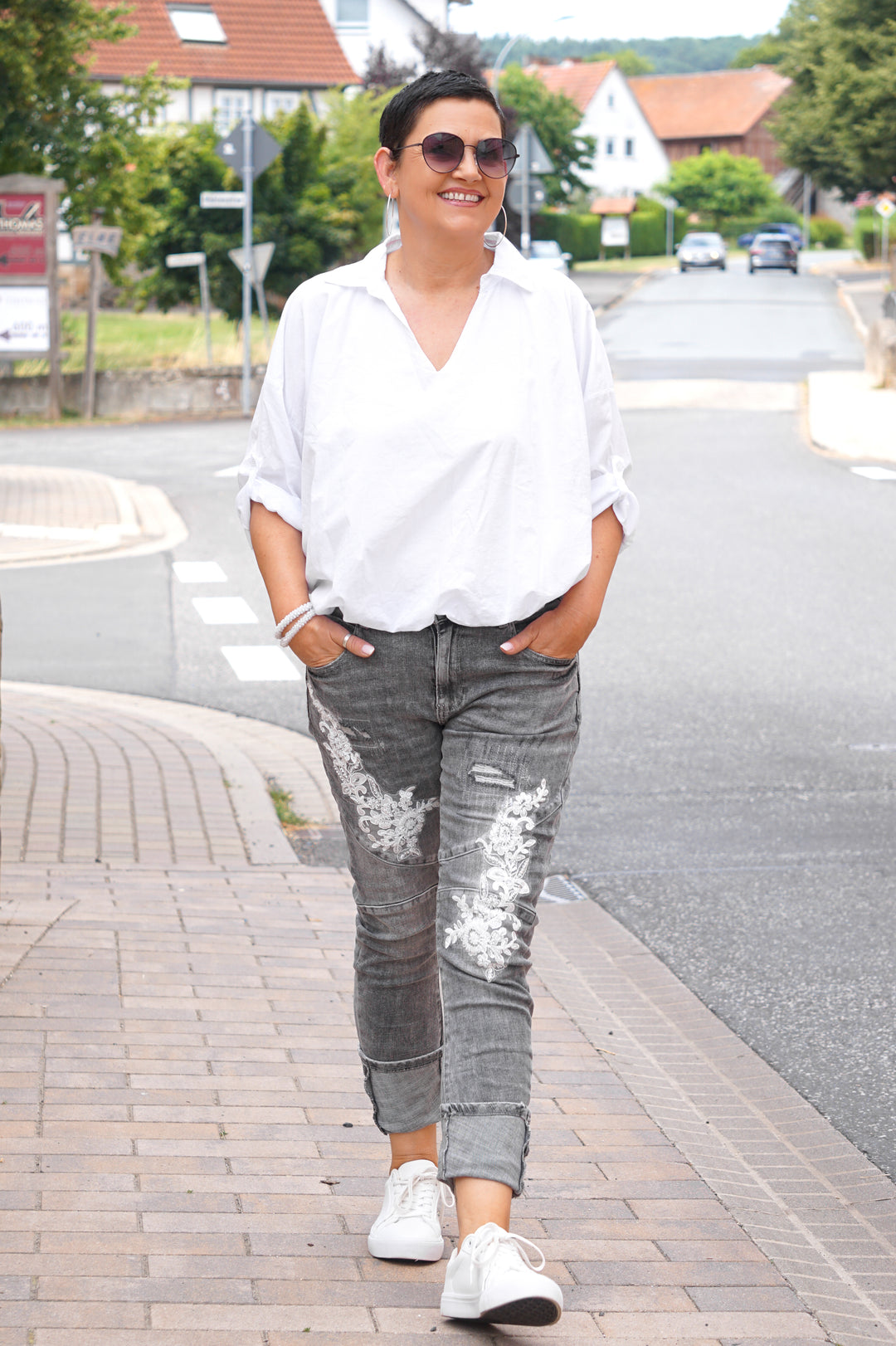 Sexy Woman Jeans „White Couture“, grau