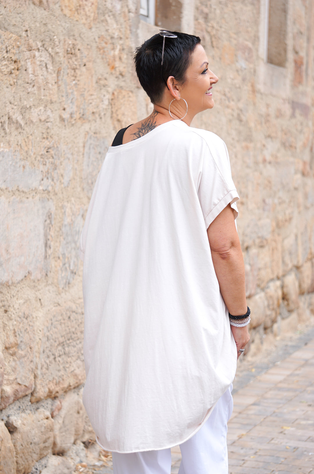 T-Shirt „Leo Love“, beige