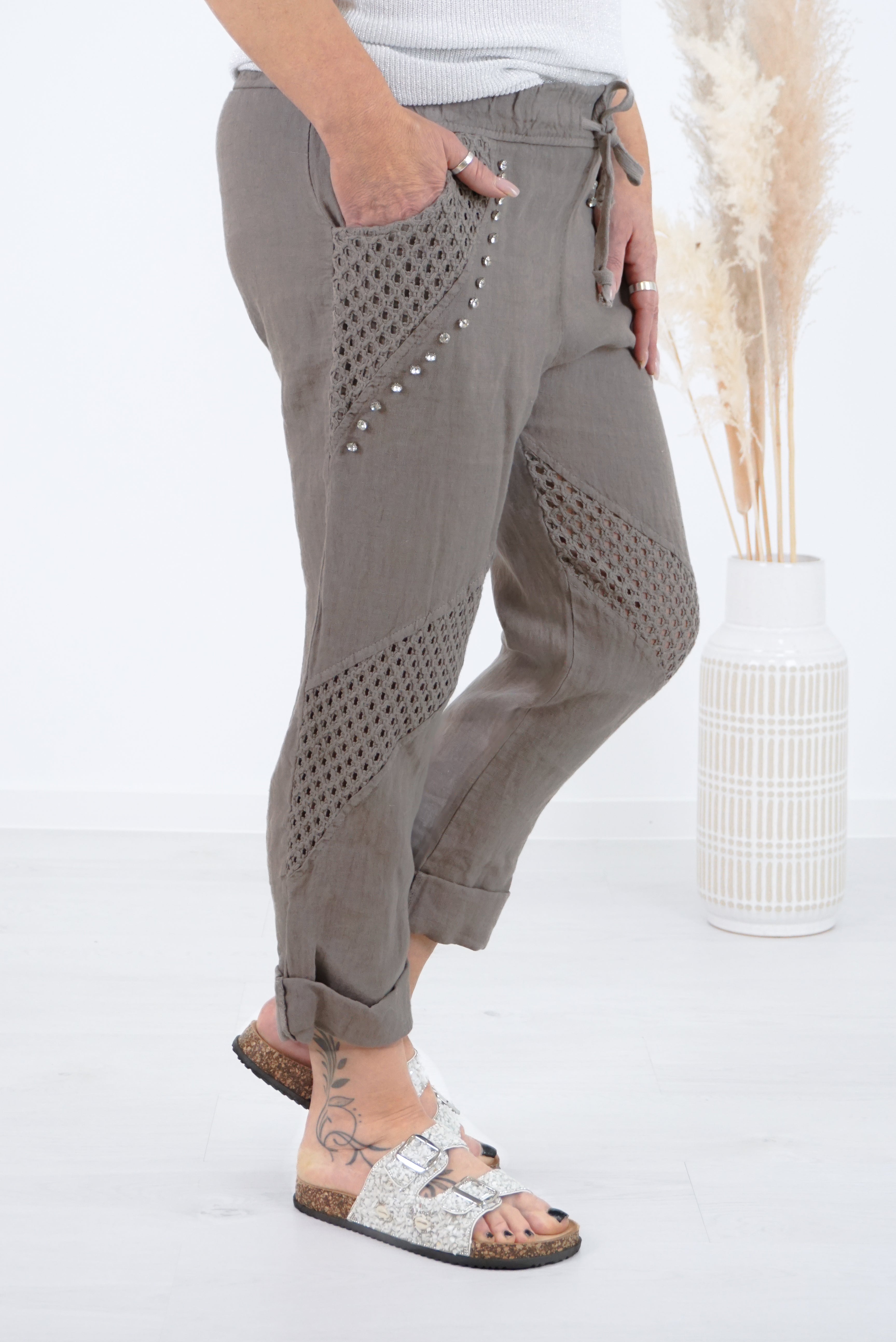 Verspielte Leinenhose "Glamour", taupe