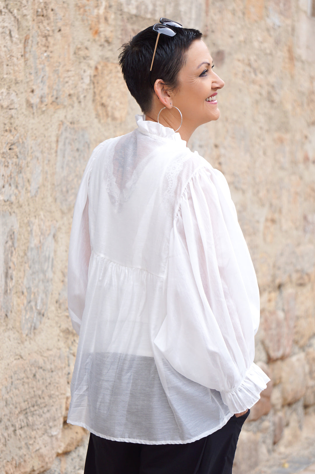 Leichte Bluse mit überschnittenen Ärmeln, Off white