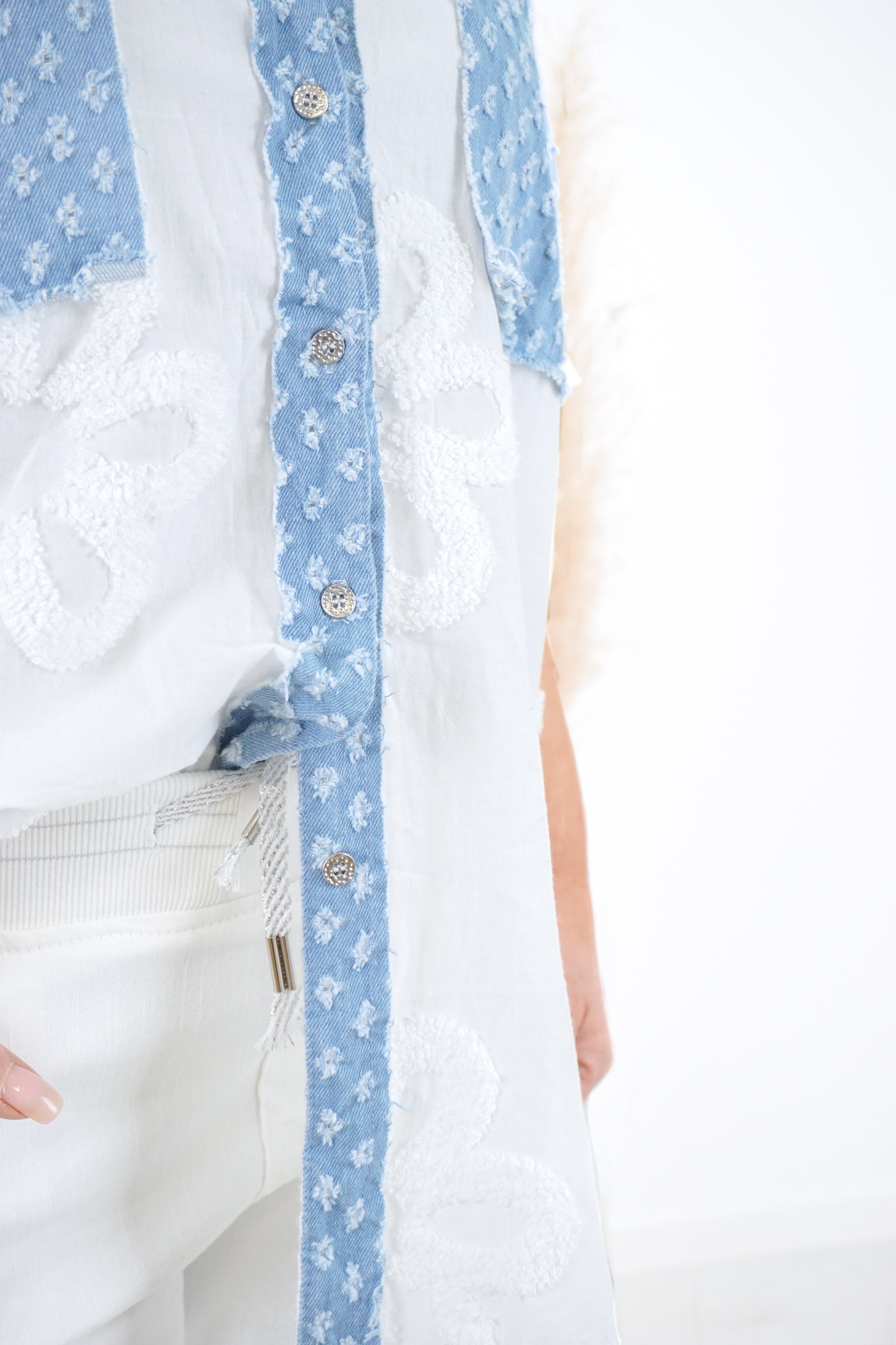 Verspieltes Hemd "Flowers and Jeans"