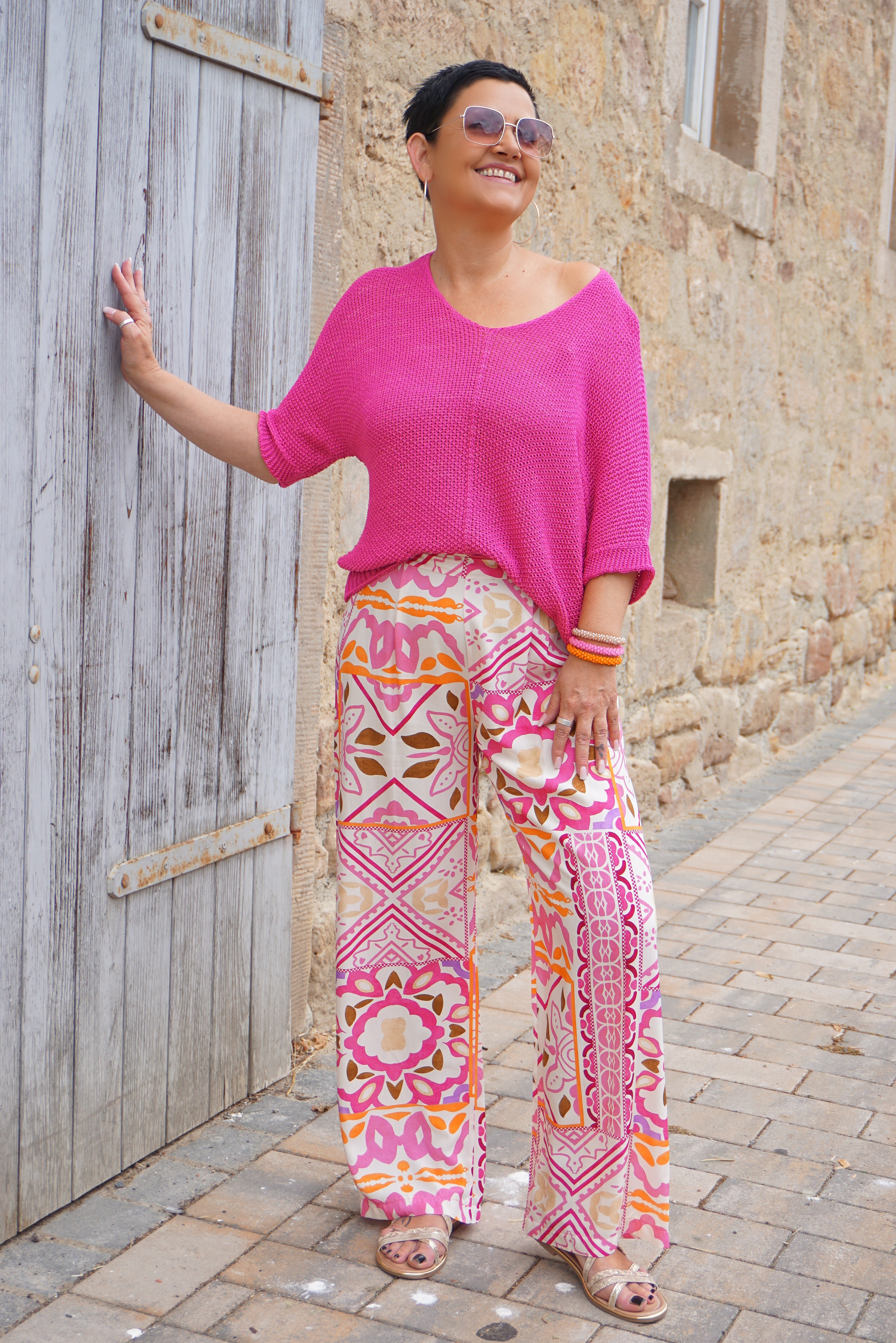 Leichte Sommerhose mit buntem Print