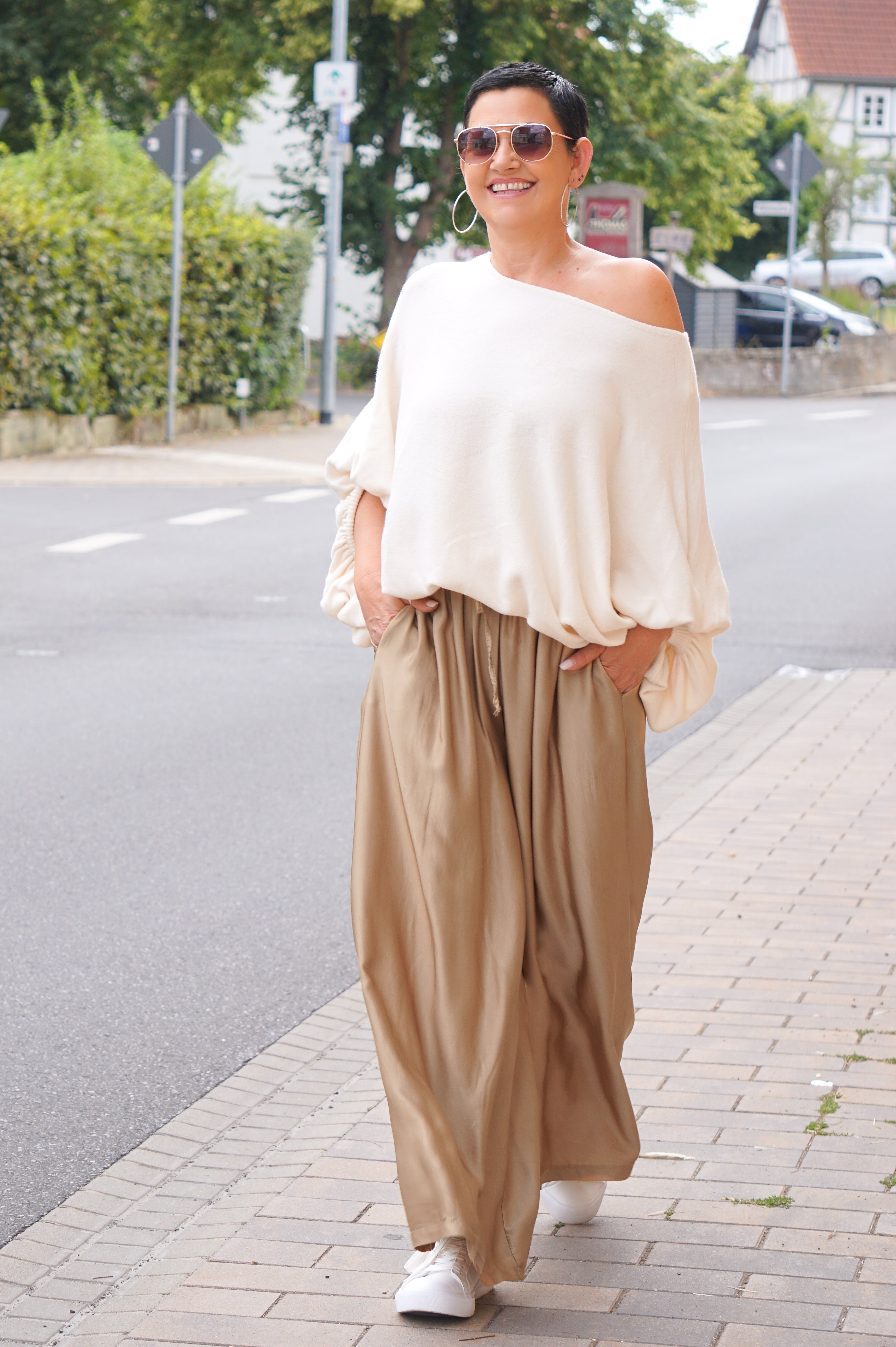 Satin Marlene mit Seide, Camel/gold