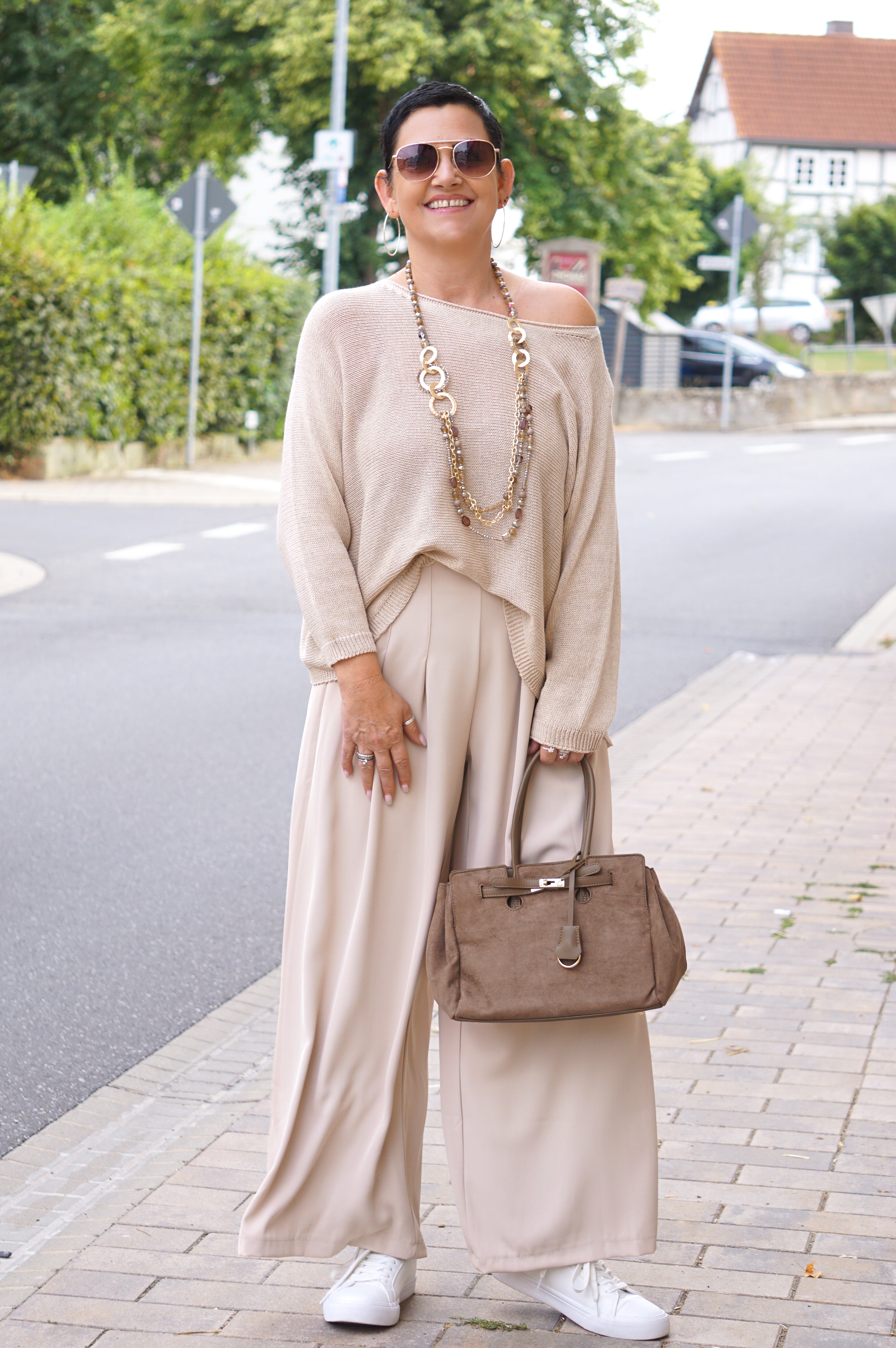 Häkelpulli, beige
