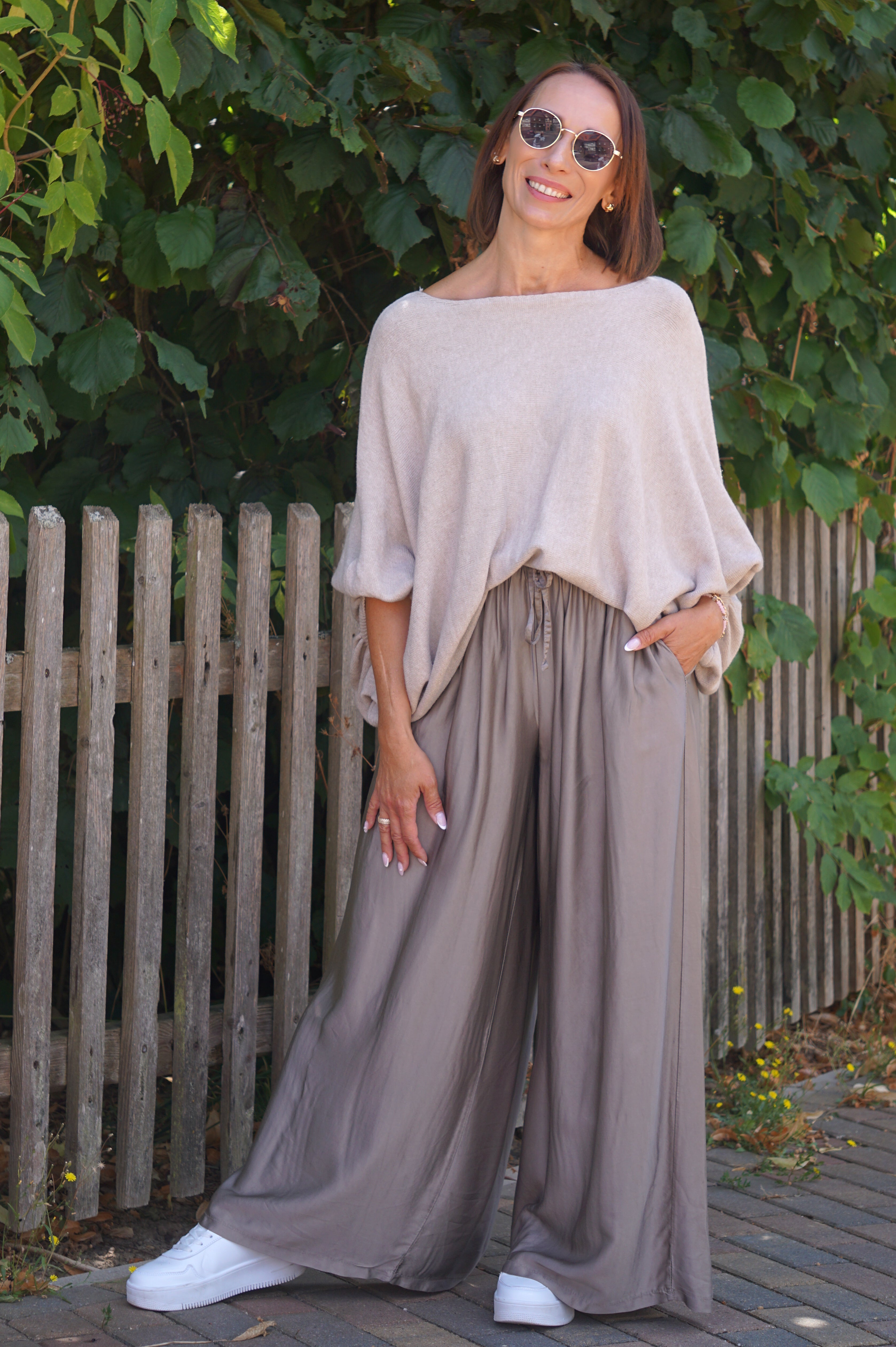 Weiter Kurzarm Feinstrickpulli, beige