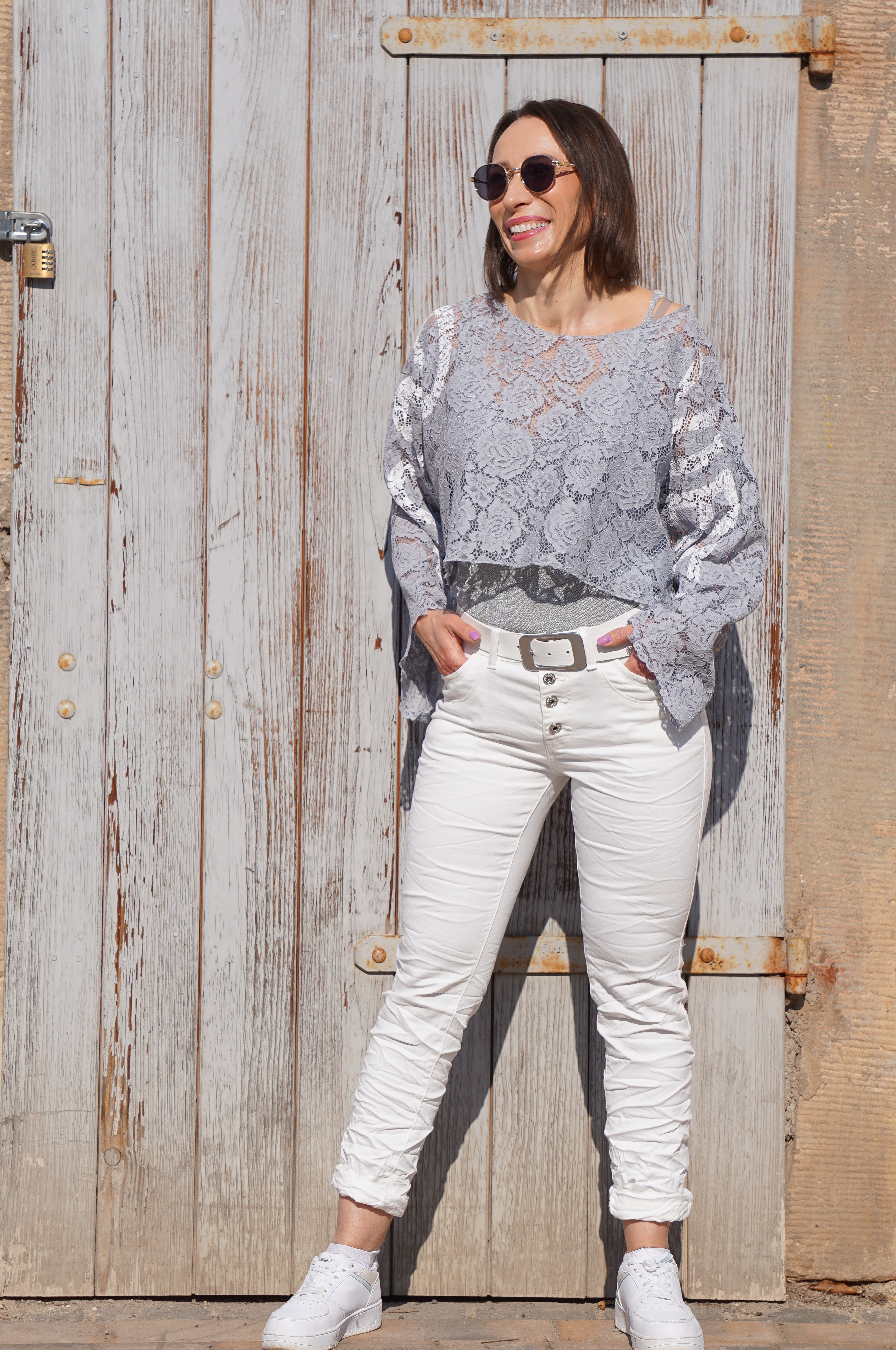 Cropped Spitzenshirt "GOOD VIBES", grau