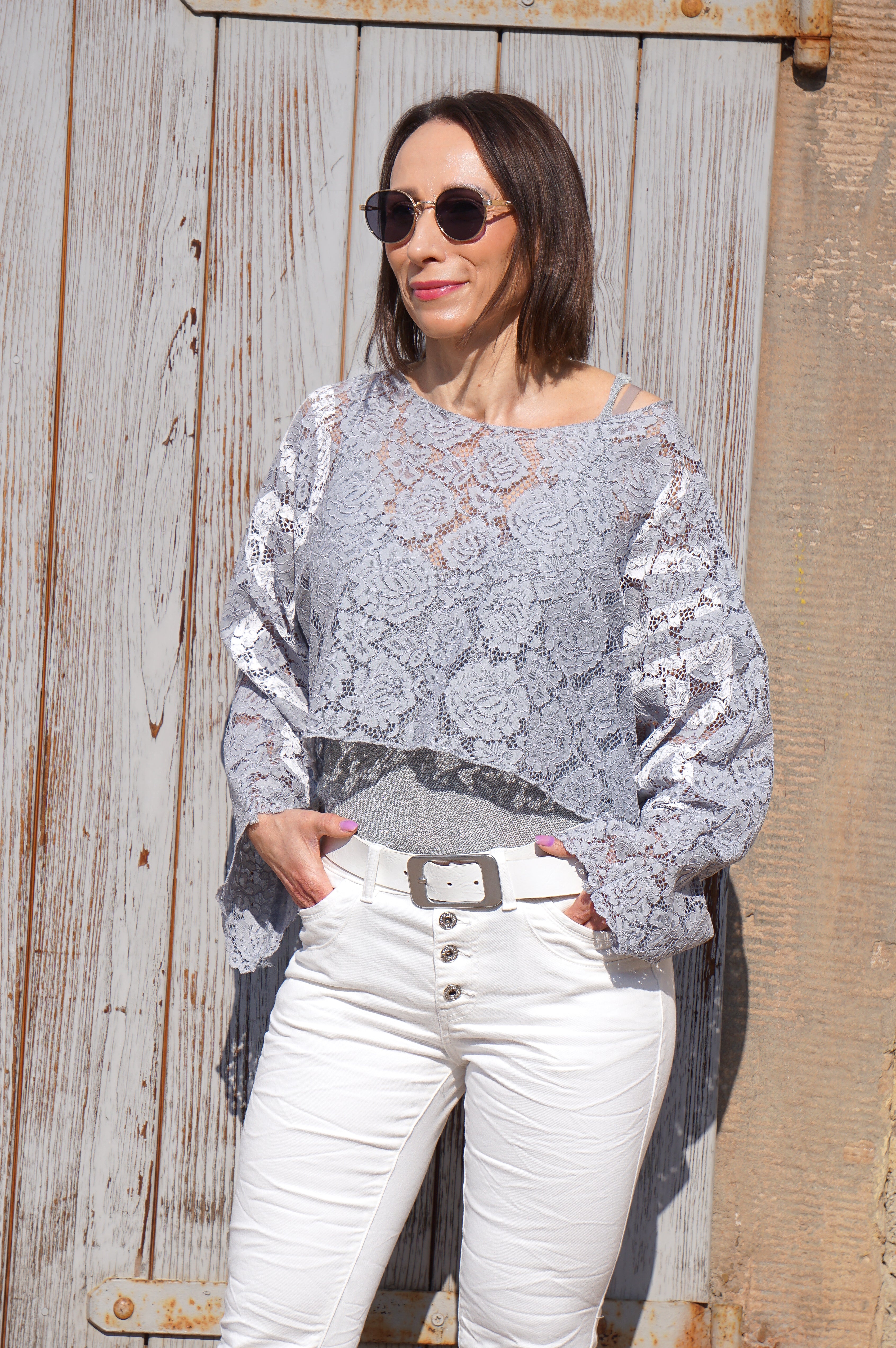 Cropped Spitzenshirt "GOOD VIBES", grau