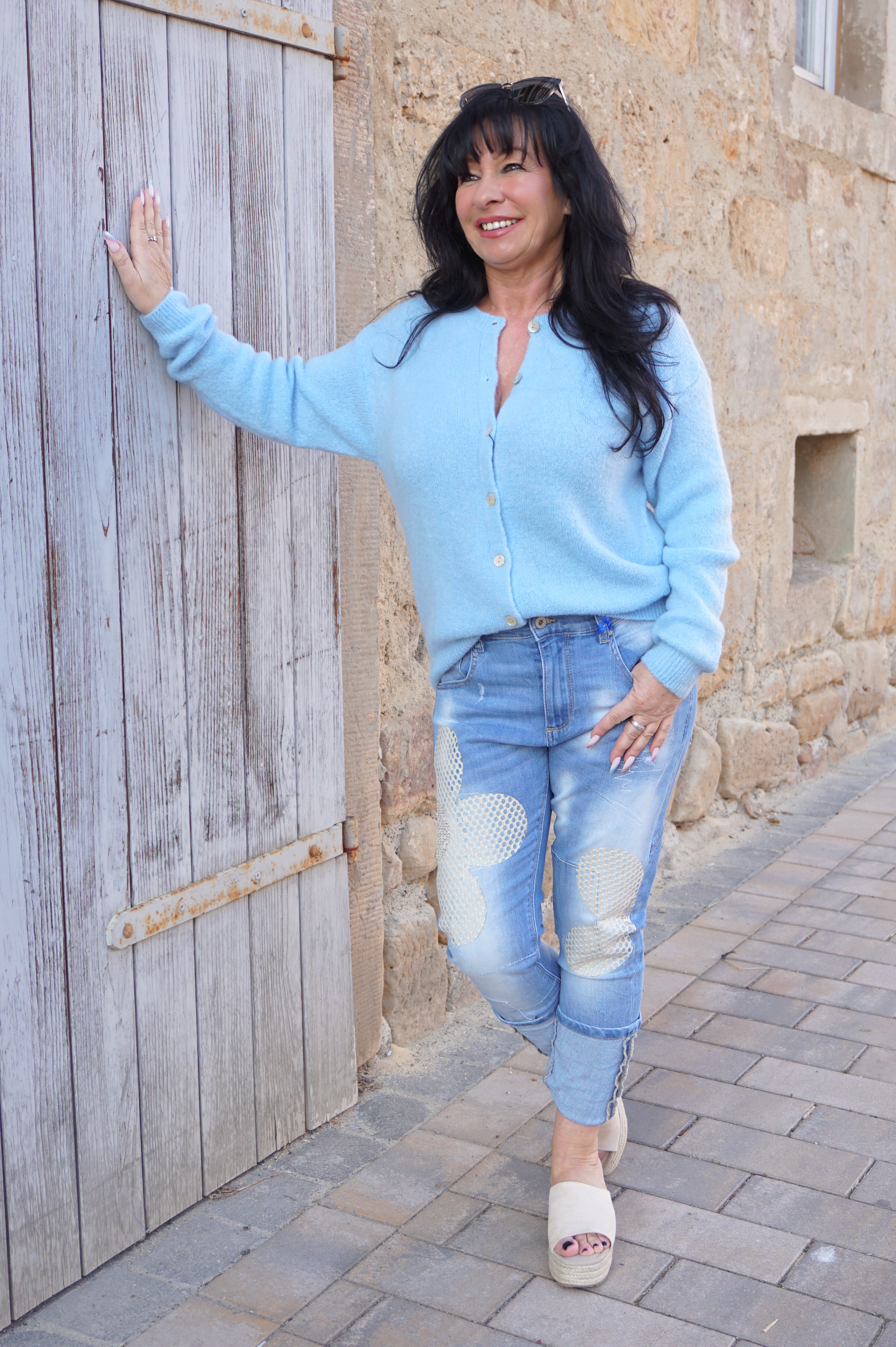 Kurze Strickjacke, hellblau