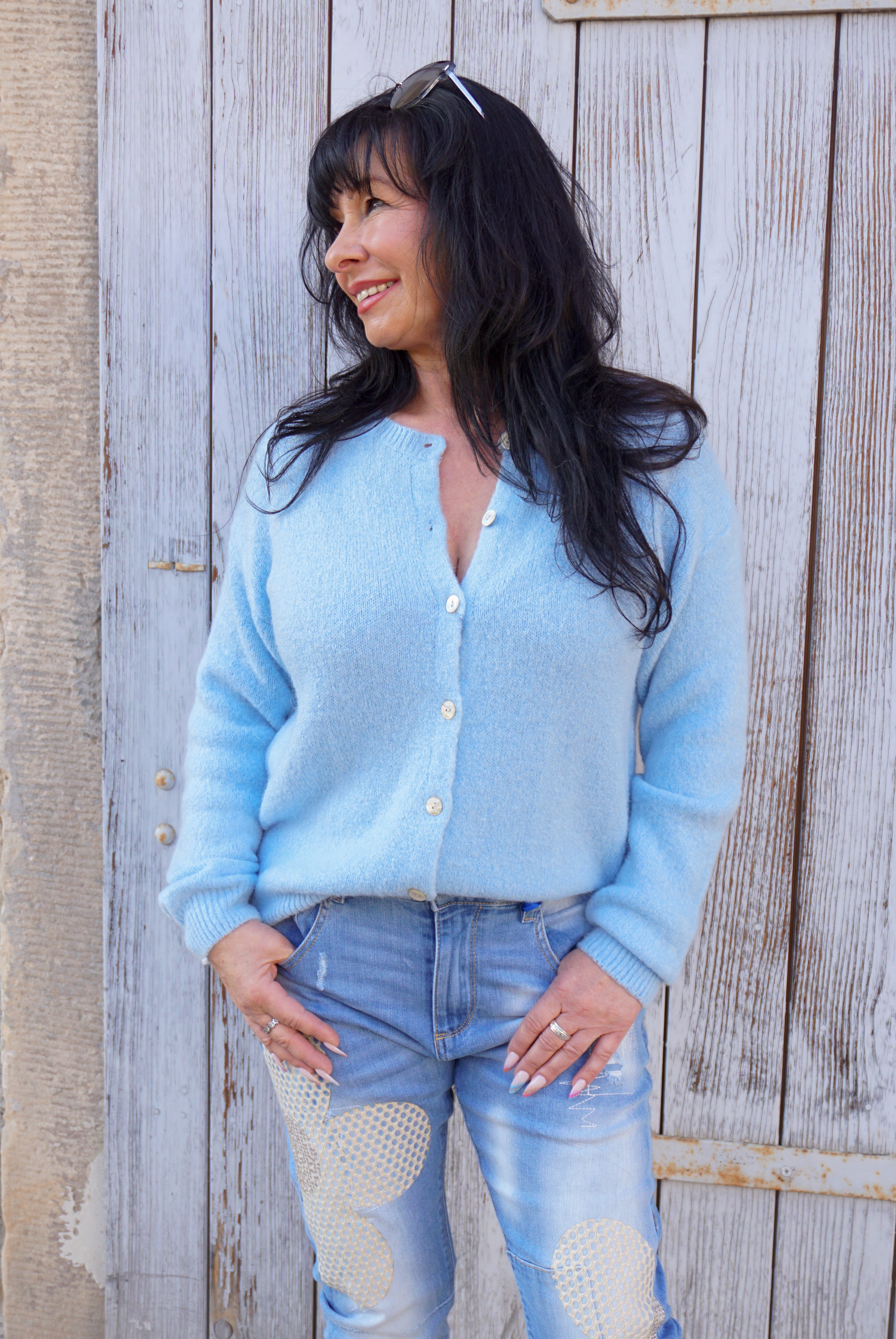Kurze Strickjacke, hellblau