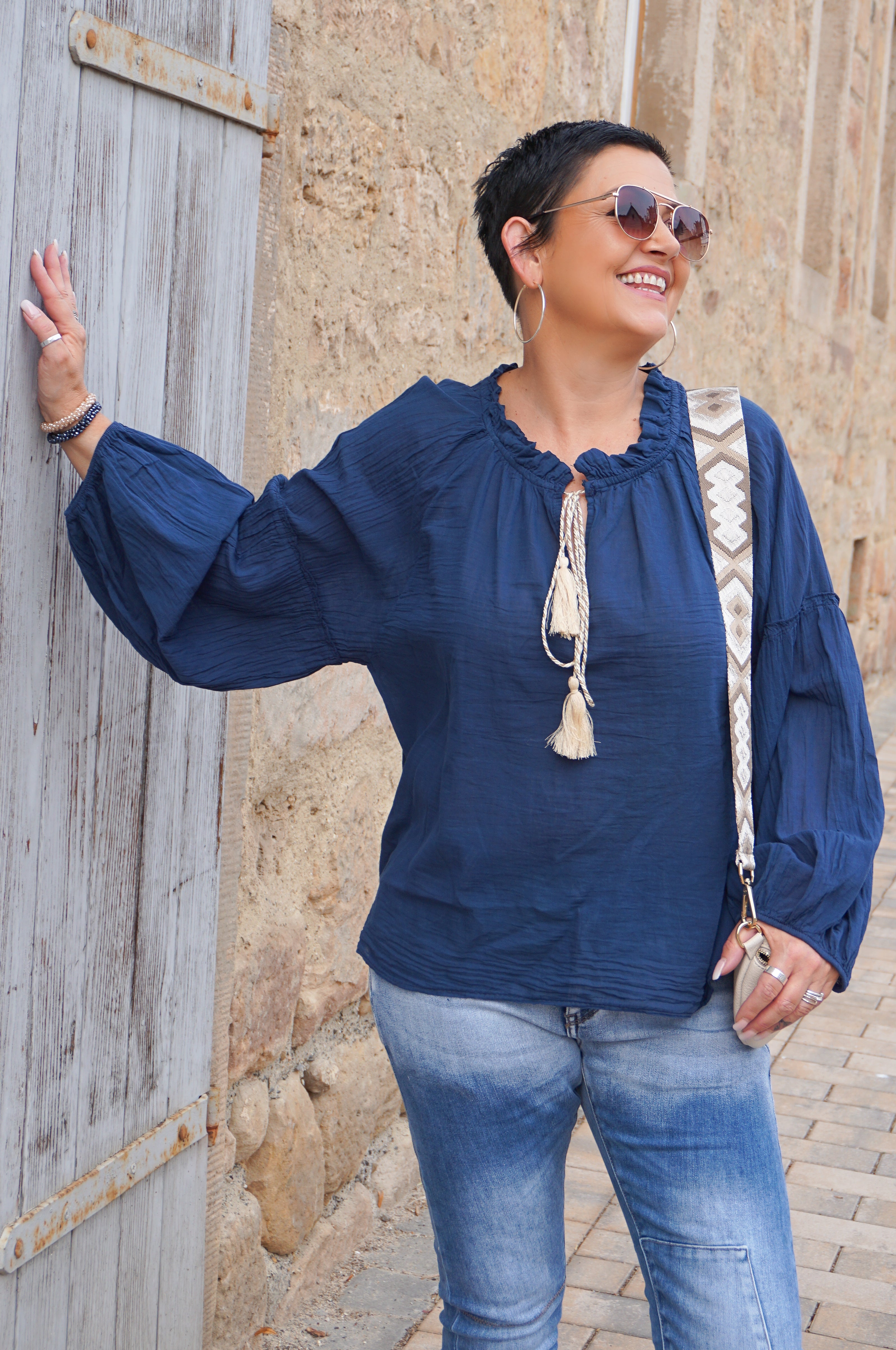 Leichte Bluse mit weiten Ärmeln, blau