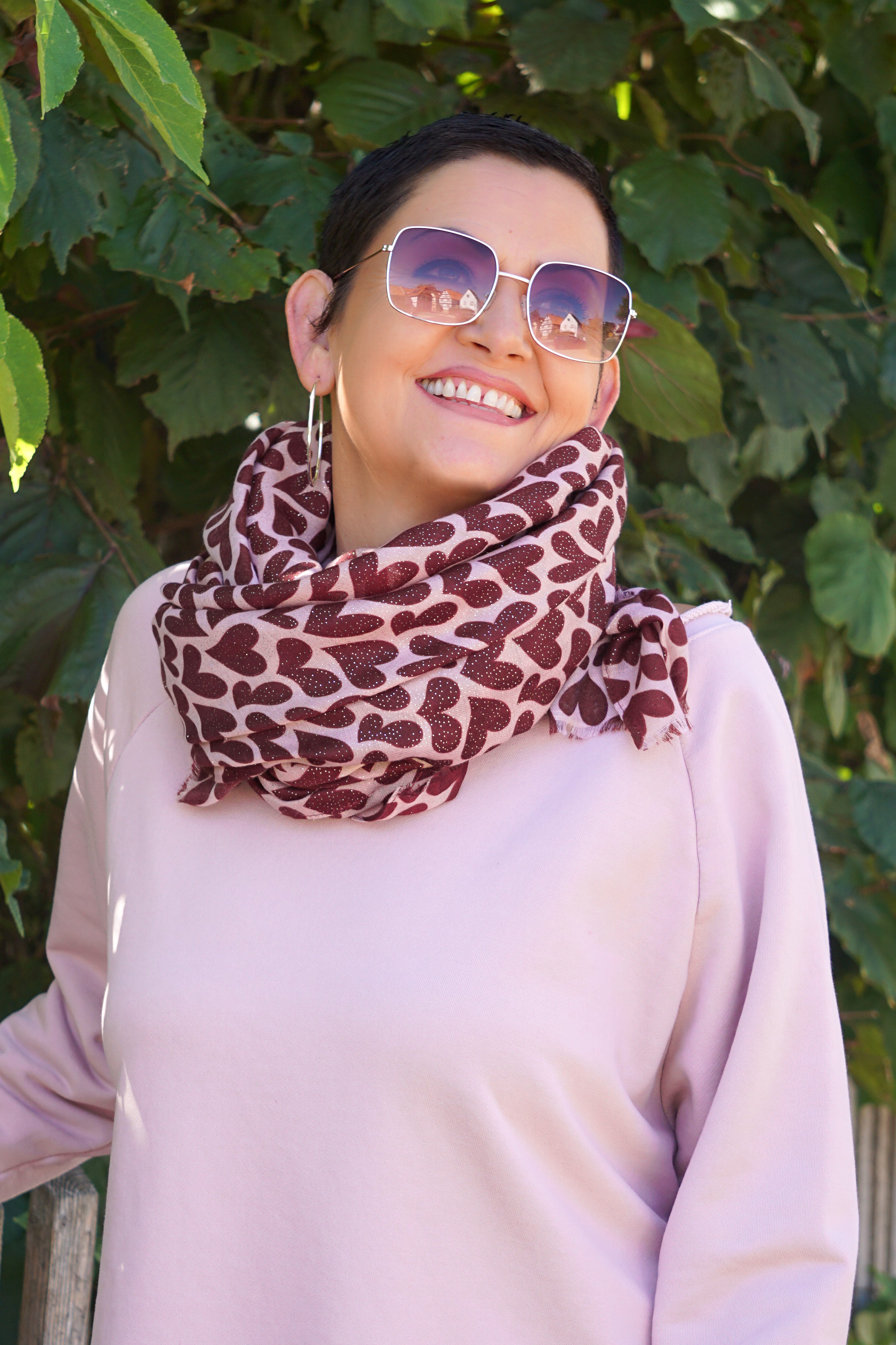 Tuch mit Herzen & goldenen Highlights, rose/bordeaux