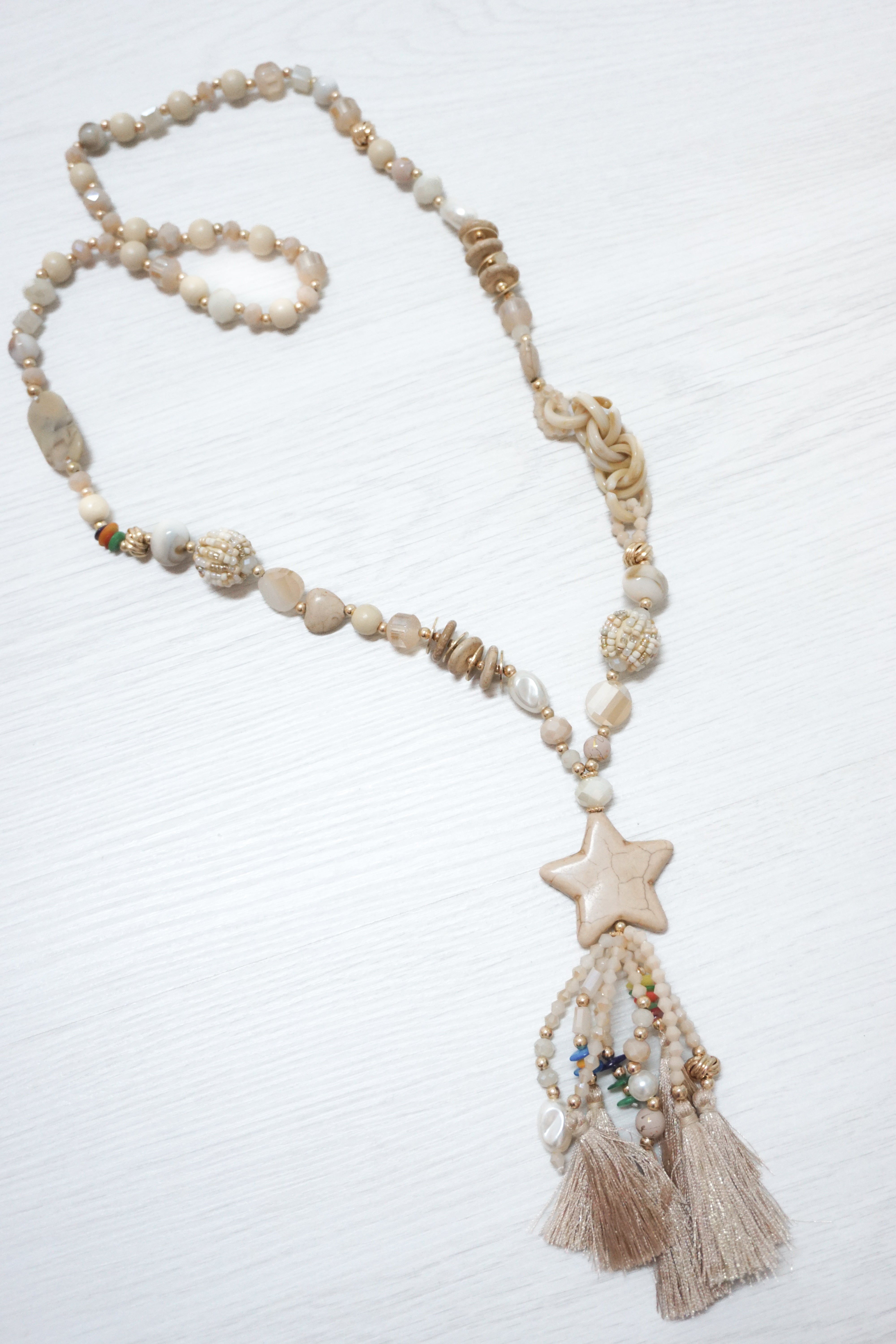 Lange Kette "Star" beige